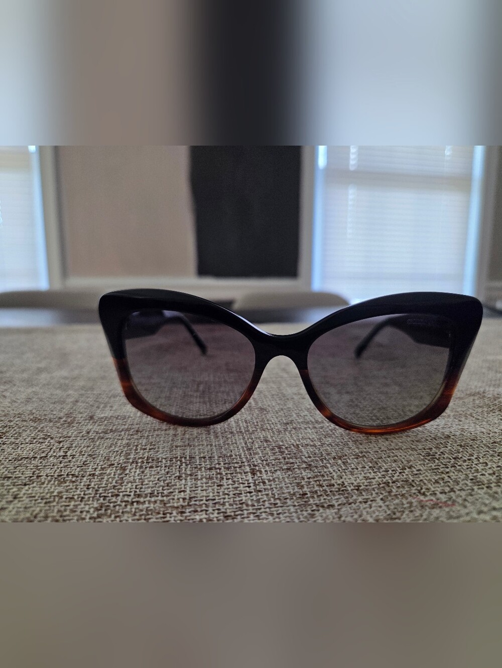 Giorgio Armani AR8161 Cat-Eye Sunglasses Made in Italy w/ Box, & Case
